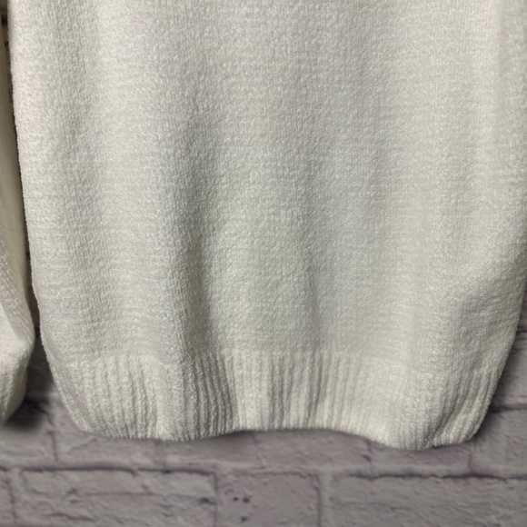 Rae Dunn “MERRY.” White Cozy Holiday Sweater | Christmas Pullover | Size ___ - Picture 2 of 8